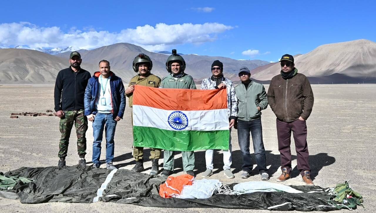 DRDO Conducts Maiden Live Jump of Advanced High-Altitude Parachute